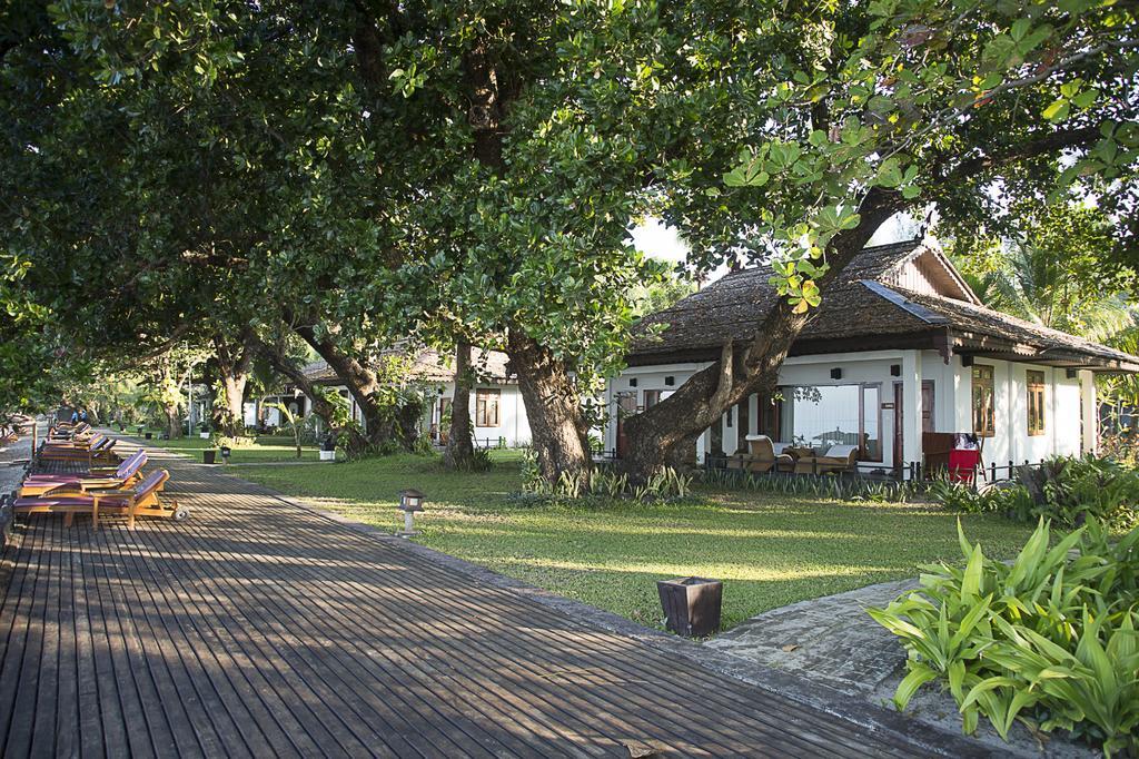 Thande Beach Hotel - Ngapali Exterior photo