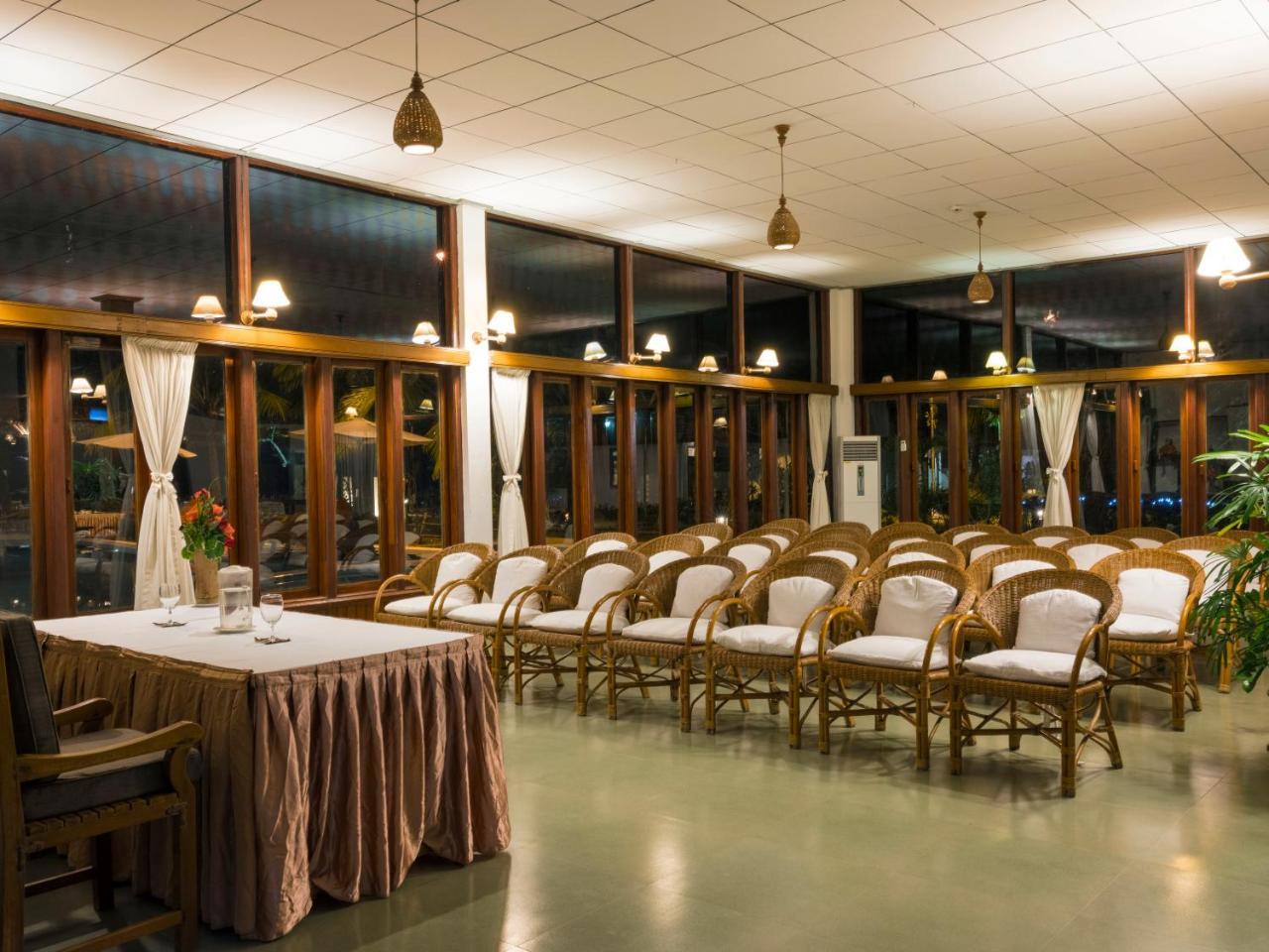 Thande Beach Hotel - Ngapali Exterior photo